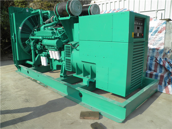 长白发电车出租-柴油发电机散热器怎样散热
