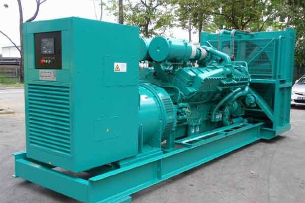 长白柴油发电机组电压不稳定怎样维修？