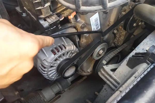 长白转速传感器的工作原理是什么？