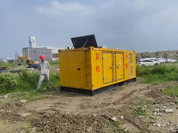 长白200KW柴油发电机机组每小时的油耗量受哪些因素影响？