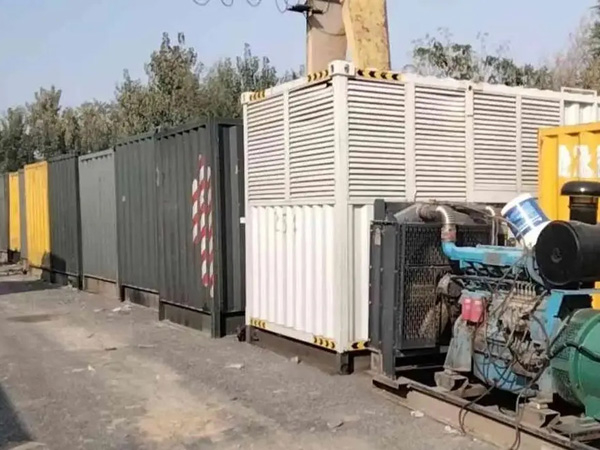 长白200KW柴油发电机机组每小时油耗是多少？